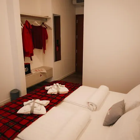 Internazionale 3* לואינו